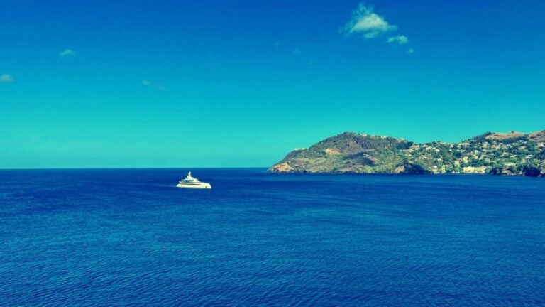 Yacht in the Grenadines iSAW Company Unsplash 1024x576