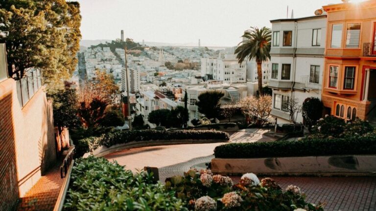 Lombard Street San Francisco Braden Collum Unsplash 1024x576