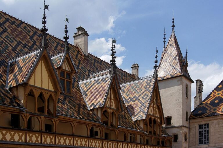 1024px hospices beaune toits1