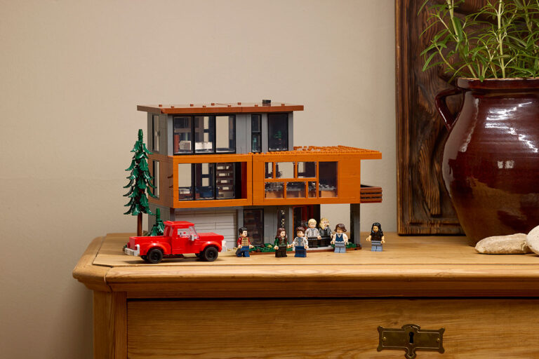 LEGO Cullen House Twilight Hoke Portland Skylab 1