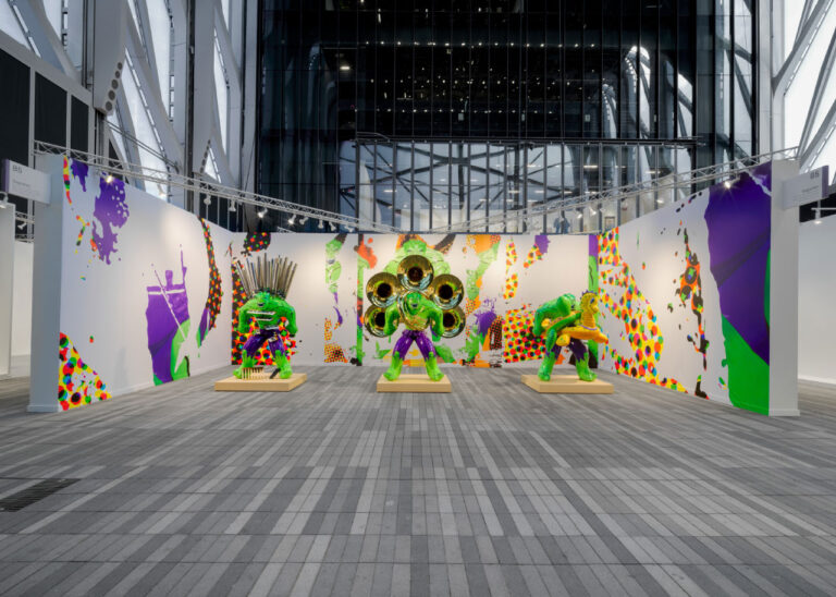 4 NYC Fairs Jeff Koons Gagosian 01